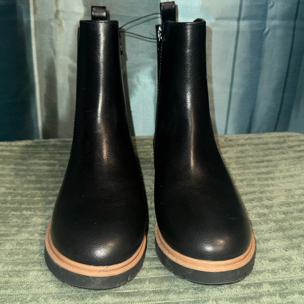 Art Class Black Leather Kids Boots - Picture 2 of 3